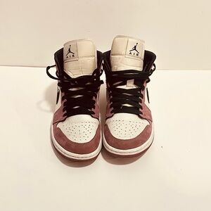 womens Nike Air Jordan 1 Mid SE Berry pink Mulberry